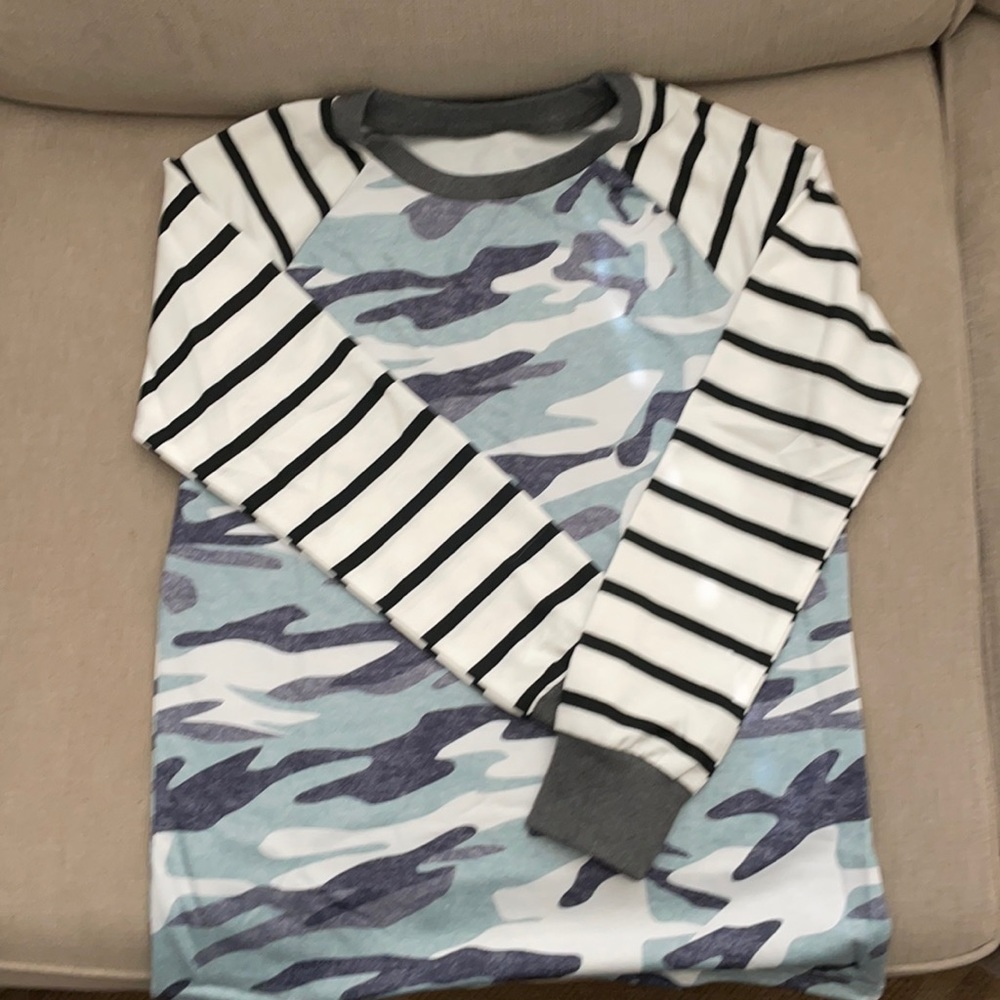Camp and stripes top